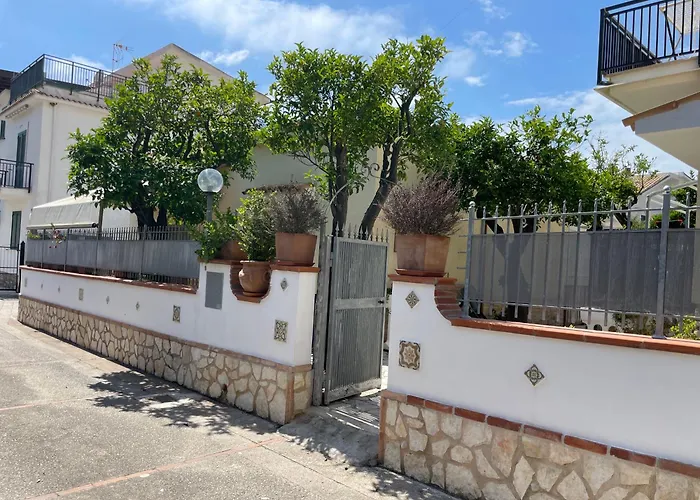 Apartment - Private Beach Street
