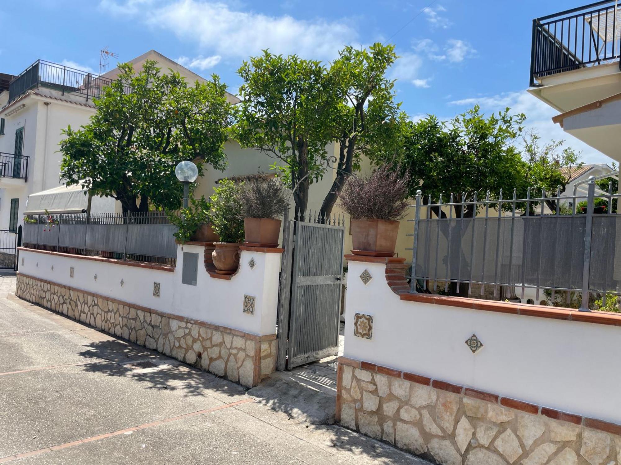 - Private Street Sperlonga