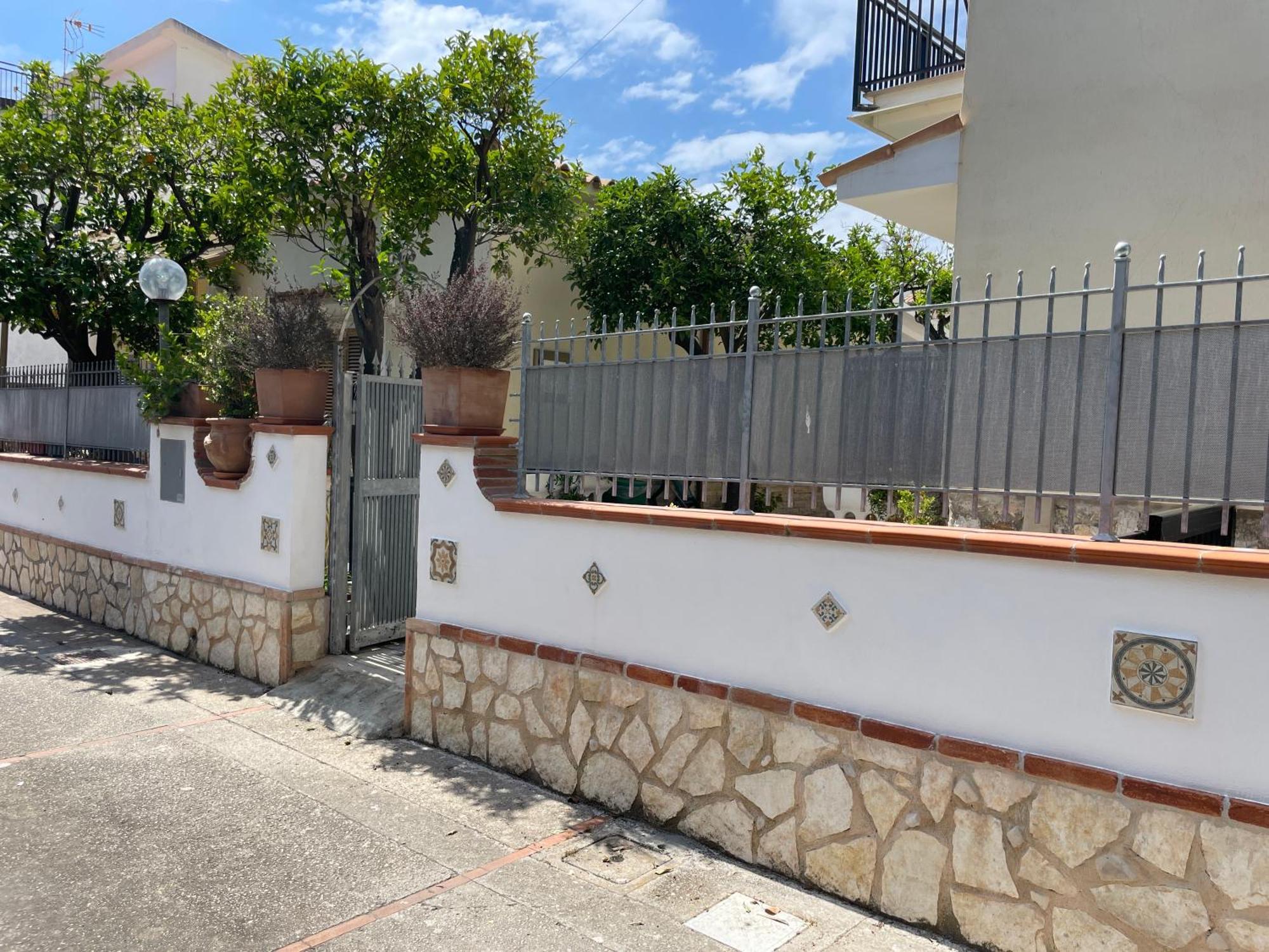- Private Street * Sperlonga
